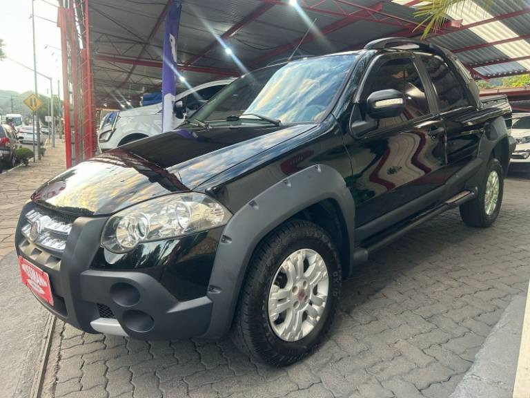 FIAT - STRADA - 2011/2011 - Preta - R$ 51.800,00