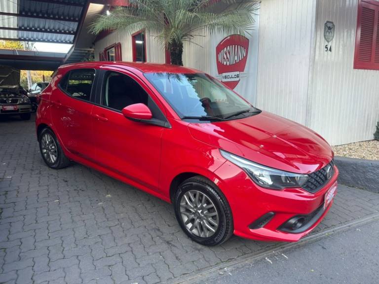 FIAT - ARGO - 2018/2019 - Vermelha - R$ 54.800,00