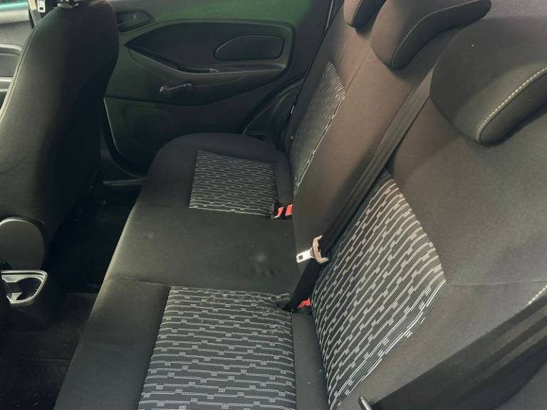 FORD - KA + - 2018/2019 - Branca - R$ 52.800,00