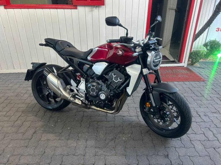 HONDA - CB 1000R - 2020/2020 - Vermelha - R$ 62.800,00