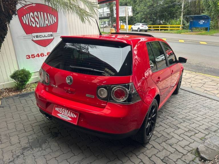 VOLKSWAGEN - GOLF - 2013/2014 - Vermelha - R$ 66.800,00