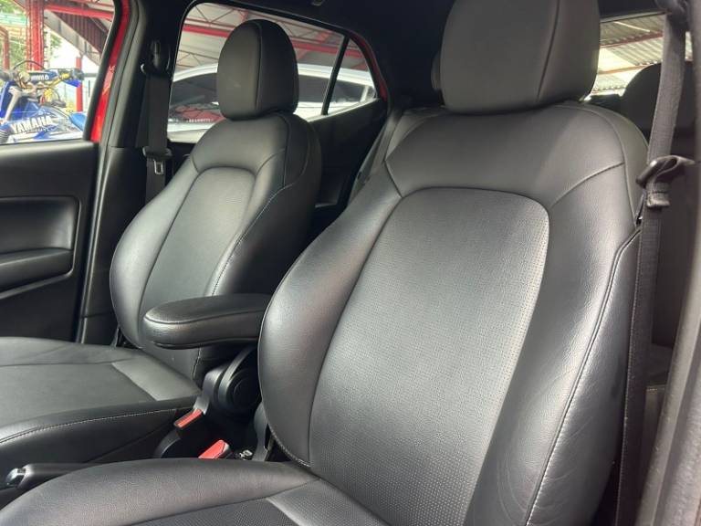 FIAT - ARGO - 2018/2018 - Vermelha - R$ 71.800,00