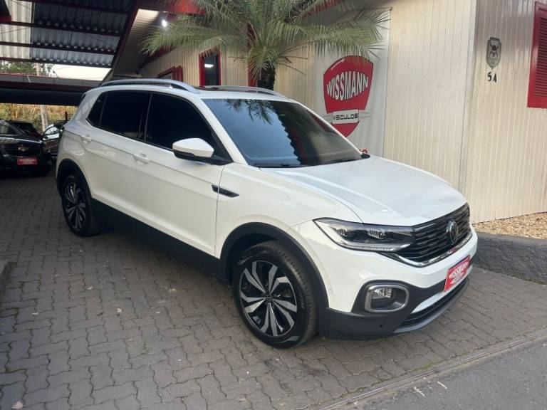 VOLKSWAGEN - T-CROSS - 2023/2024 - Branca - R$ 148.800,00