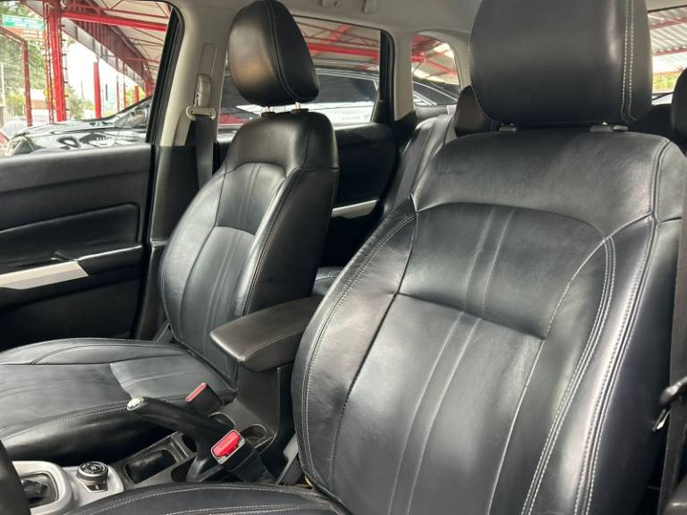 SUZUKI - VITARA - 2016/2017 - Preta - R$ 83.800,00