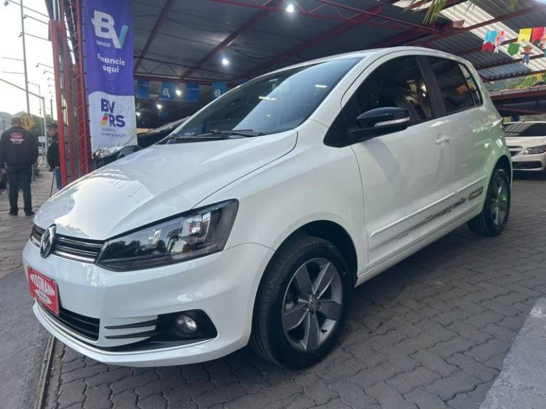 VOLKSWAGEN - FOX - 2019/2020 - Branca - R$ 65.800,00
