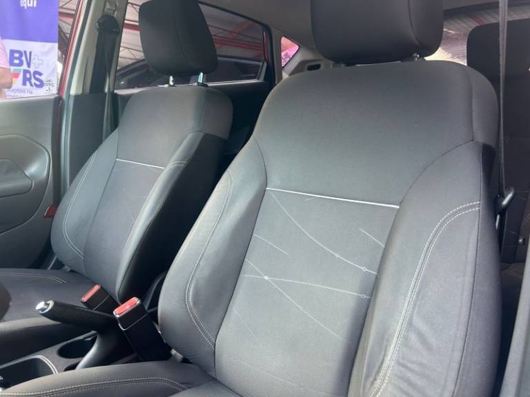FORD - FIESTA - 2017/2017 - Vinho - R$ 54.800,00