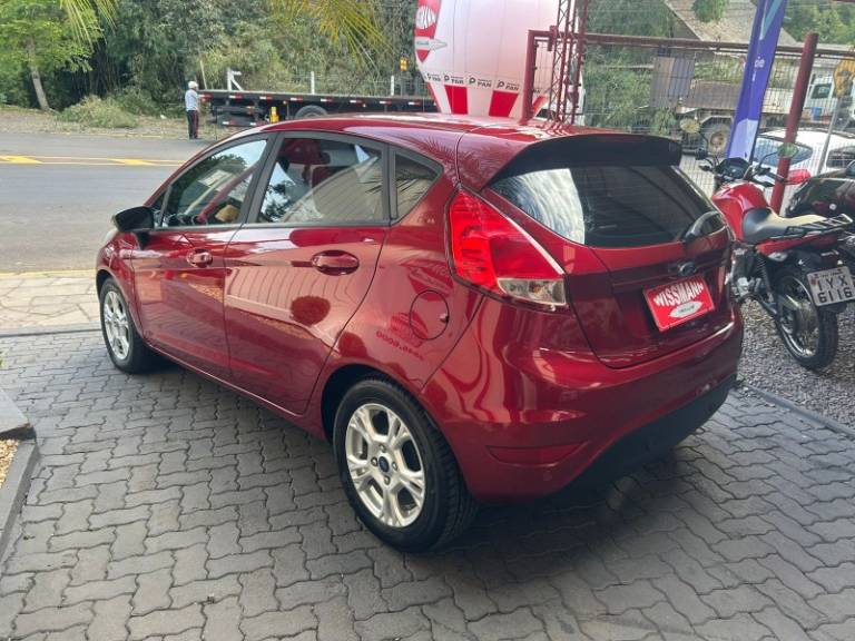 FORD - FIESTA - 2017/2017 - Vinho - R$ 54.800,00