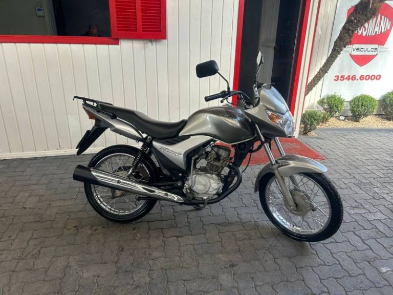 HONDA - CG 150 - 2009/2009 - Prata - R$ 9.800,00