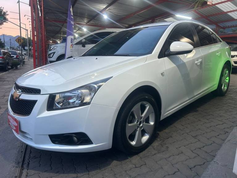 CHEVROLET - CRUZE - 2013/2013 - Branca - R$ 59.800,00