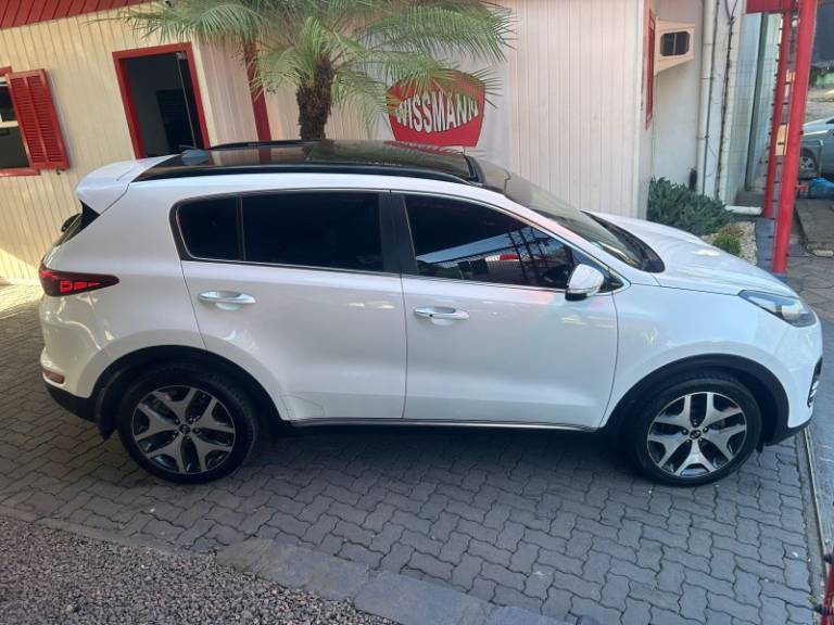 KIA MOTORS - SPORTAGE - 2017/2018 - Branca - R$ 117.800,00