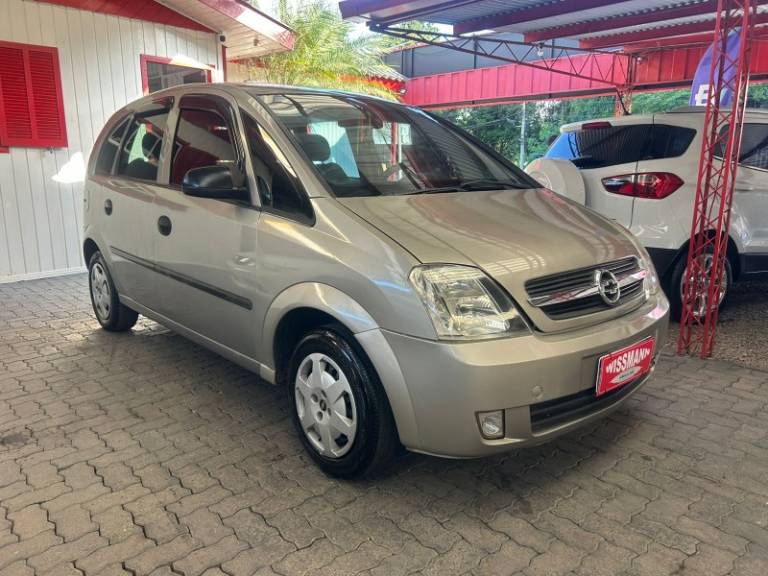 CHEVROLET - MERIVA - 2003/2003 - Prata - R$ 17.900,00