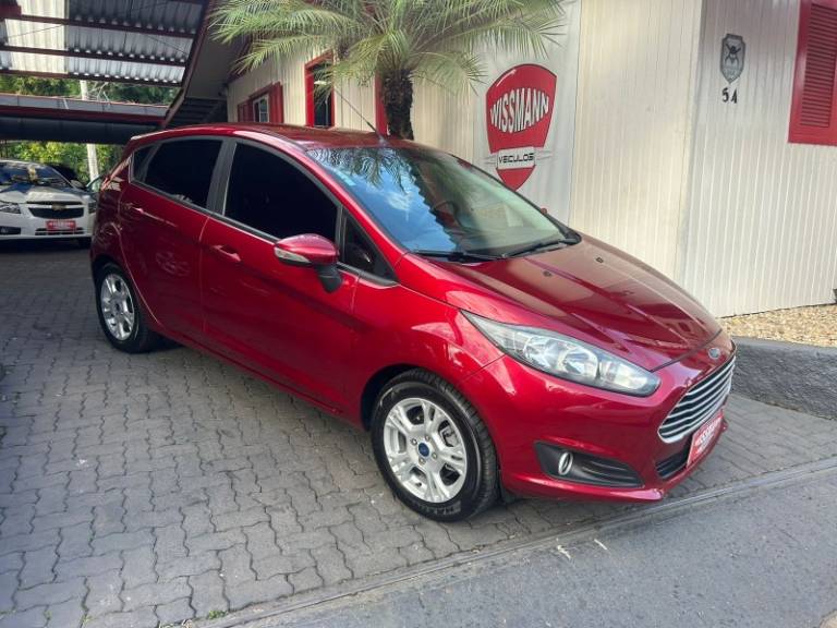 FORD - FIESTA - 2017/2017 - Vinho - R$ 54.800,00